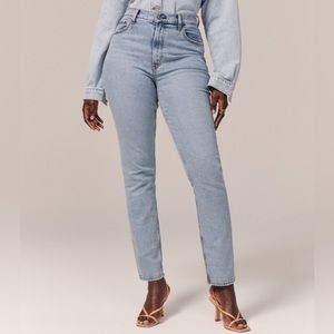 Abercrombie & Fitch Ultra High Rise 90s Slim Straight jeans Curve Love